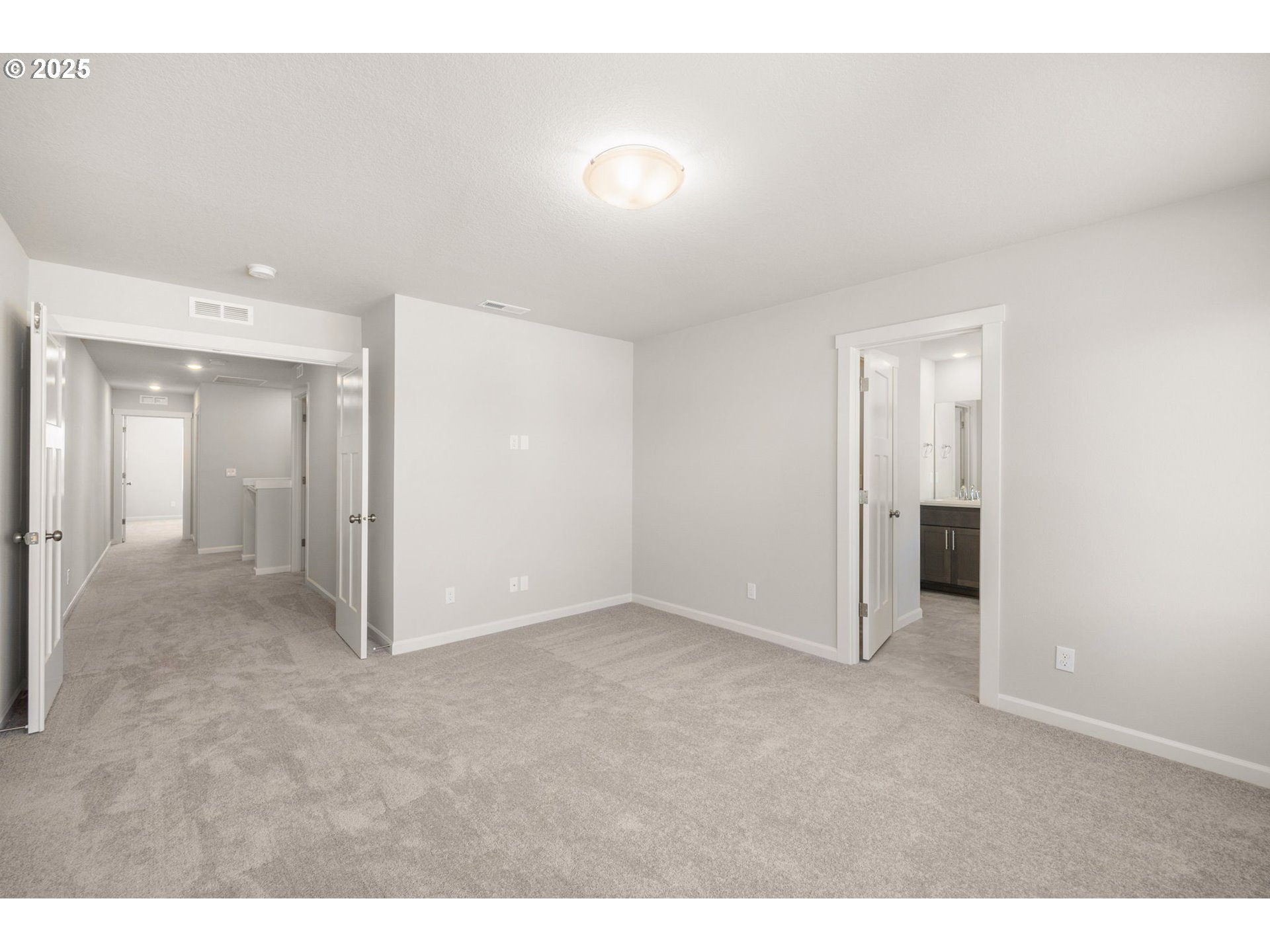 1418 Southeast Logan Parkway Albany, OR 97322 - Photo 17 of 39