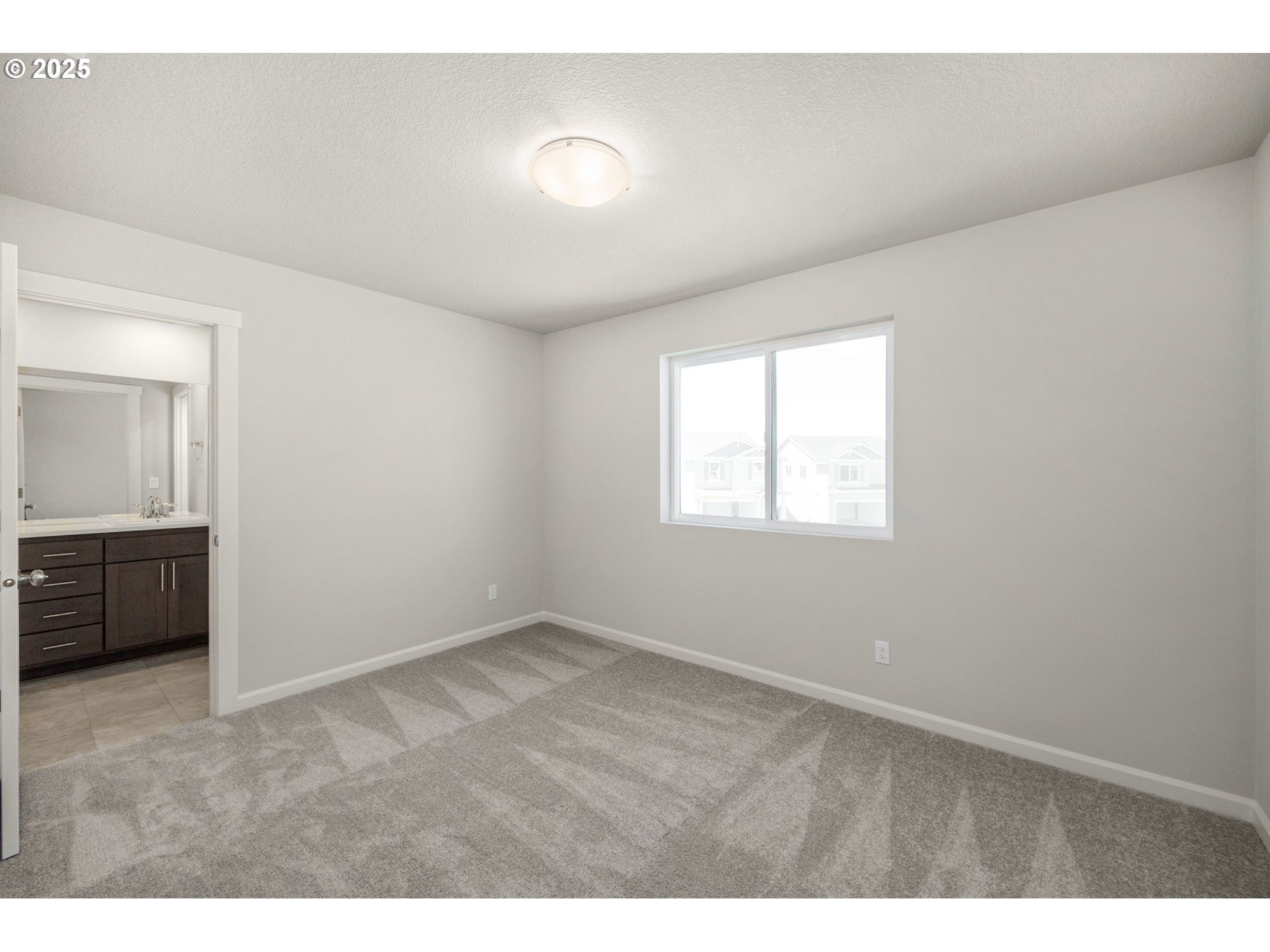 1418 Southeast Logan Parkway Albany, OR 97322 - Photo 20 of 39