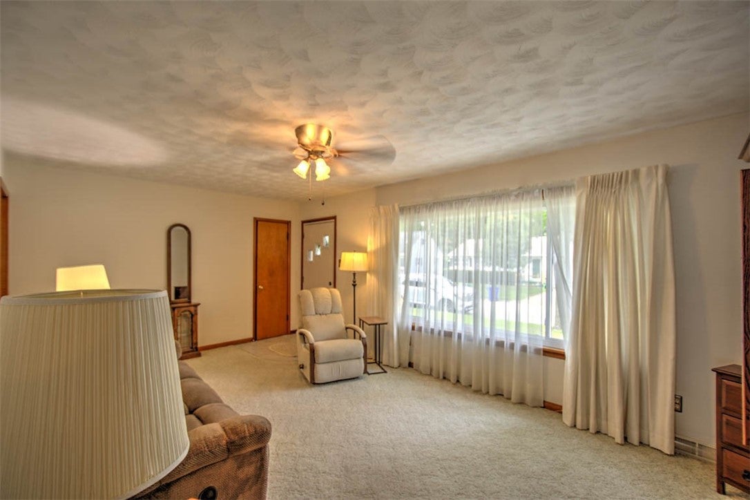 26 Maple Court Decatur, IL 62526 - Photo 7 of 21 Gallery Image 7