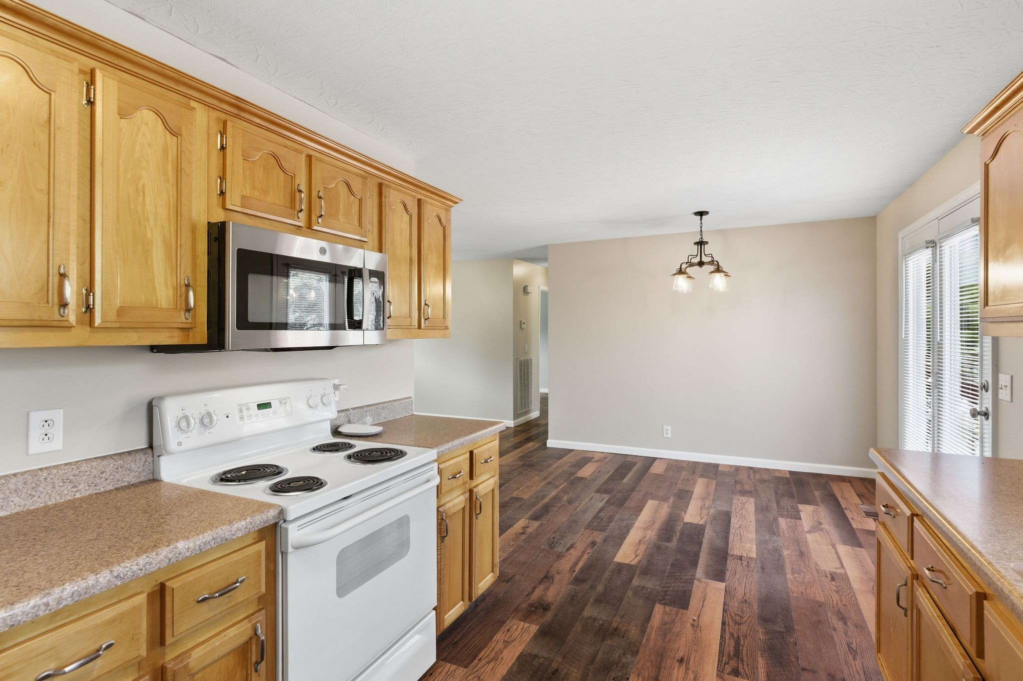 1150 East 17th Avenue Springfield, TN 37172 - Photo 12 of 28 Gallery Image 12