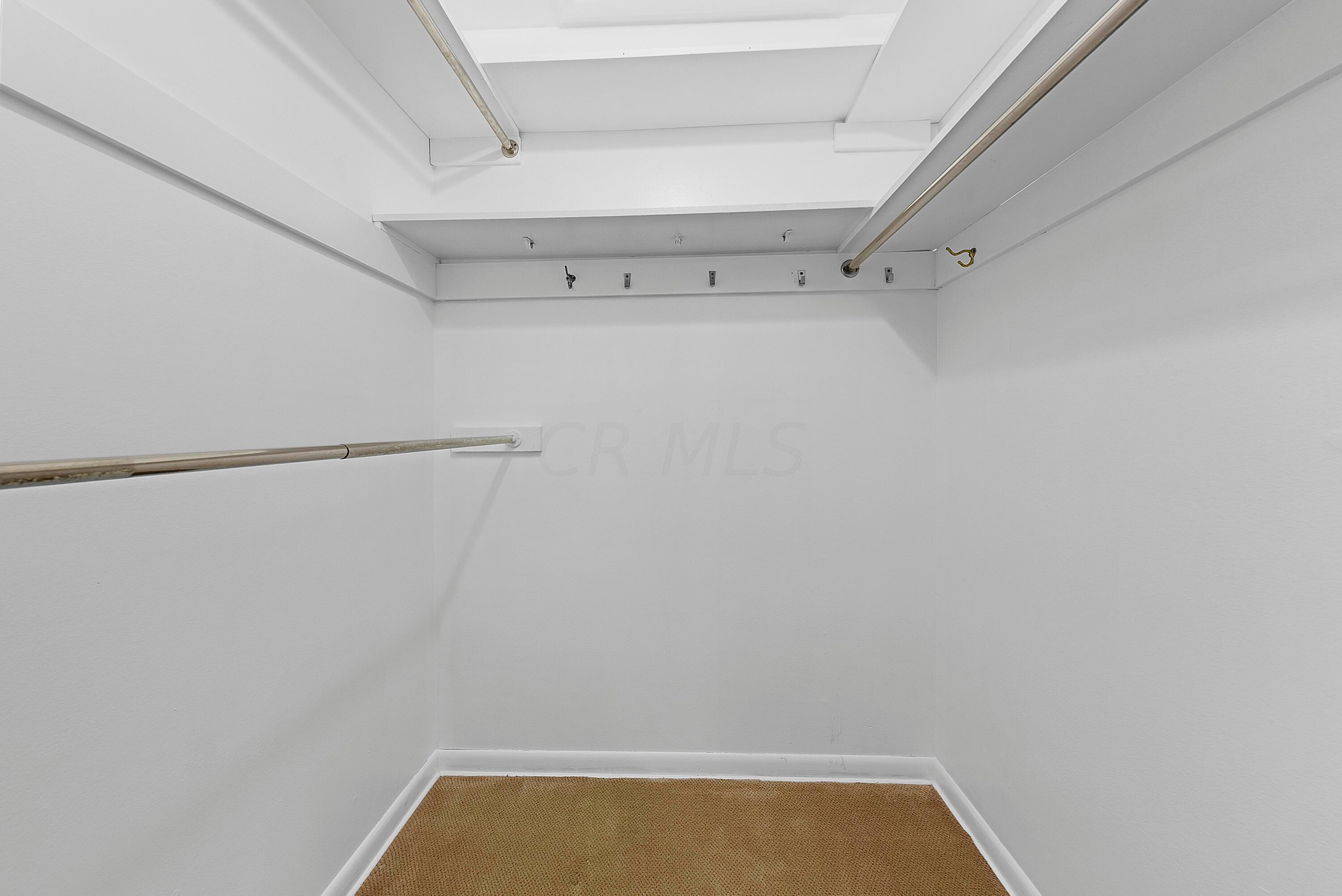2718 Mt Holyoke Road Columbus, OH 43221 - Photo 28 of 57 DSC02998