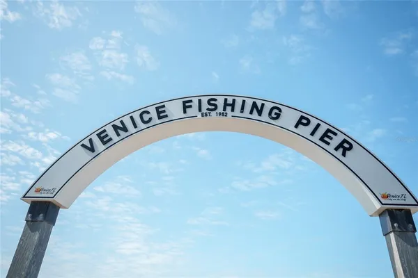 $375,000 | 205 Palidoro Circle, Nokomis, FL 34275