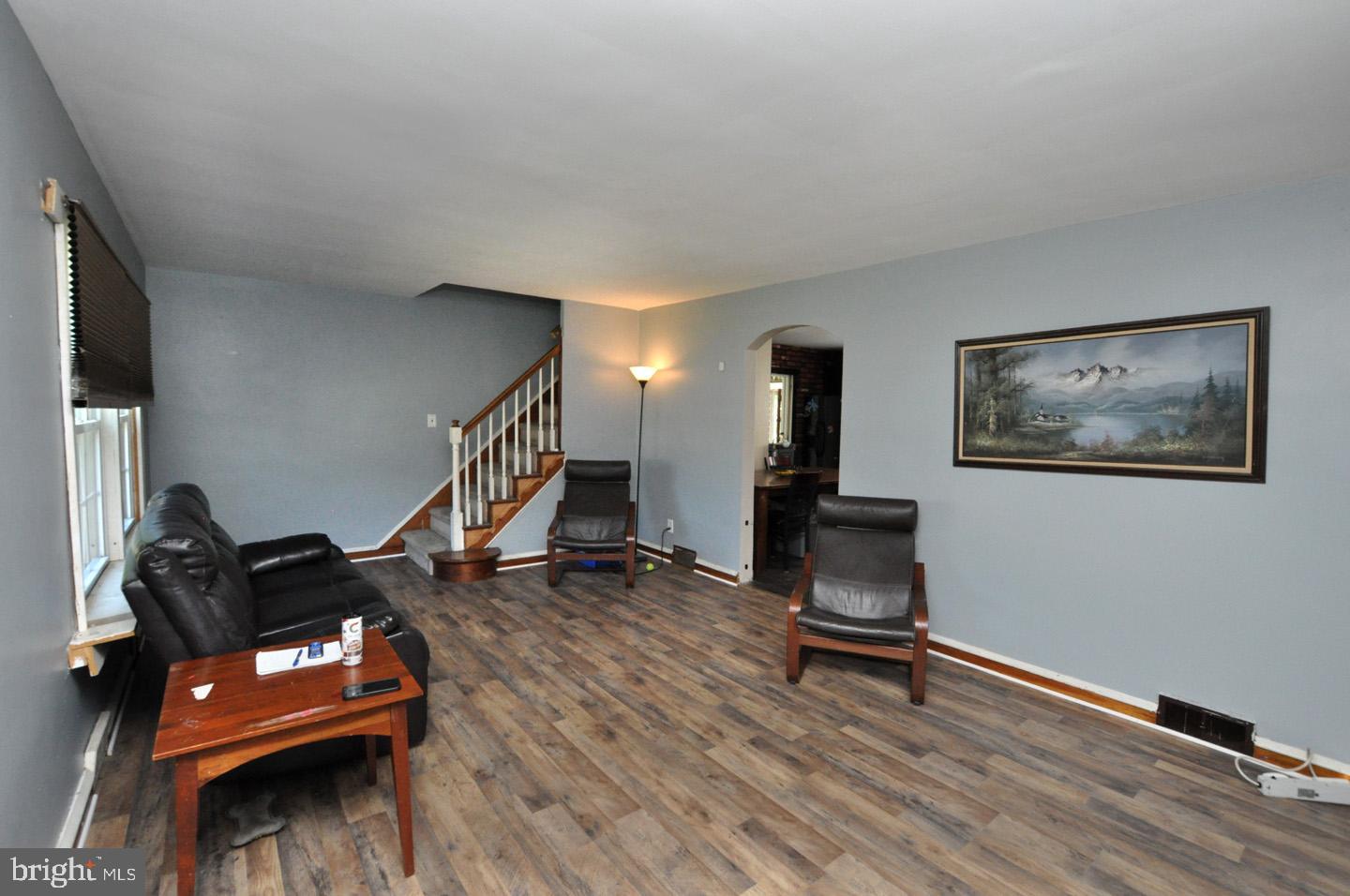 711 Filbert Street Palmyra, NJ 08065 - Photo 3 of 22 ENTRY INTO FAMILY ROOM