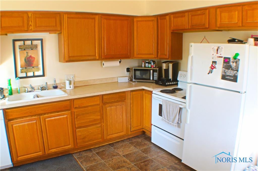 5133 Golden Road Toledo, OH 43615 - Photo 4 of 18 Gallery Image 4