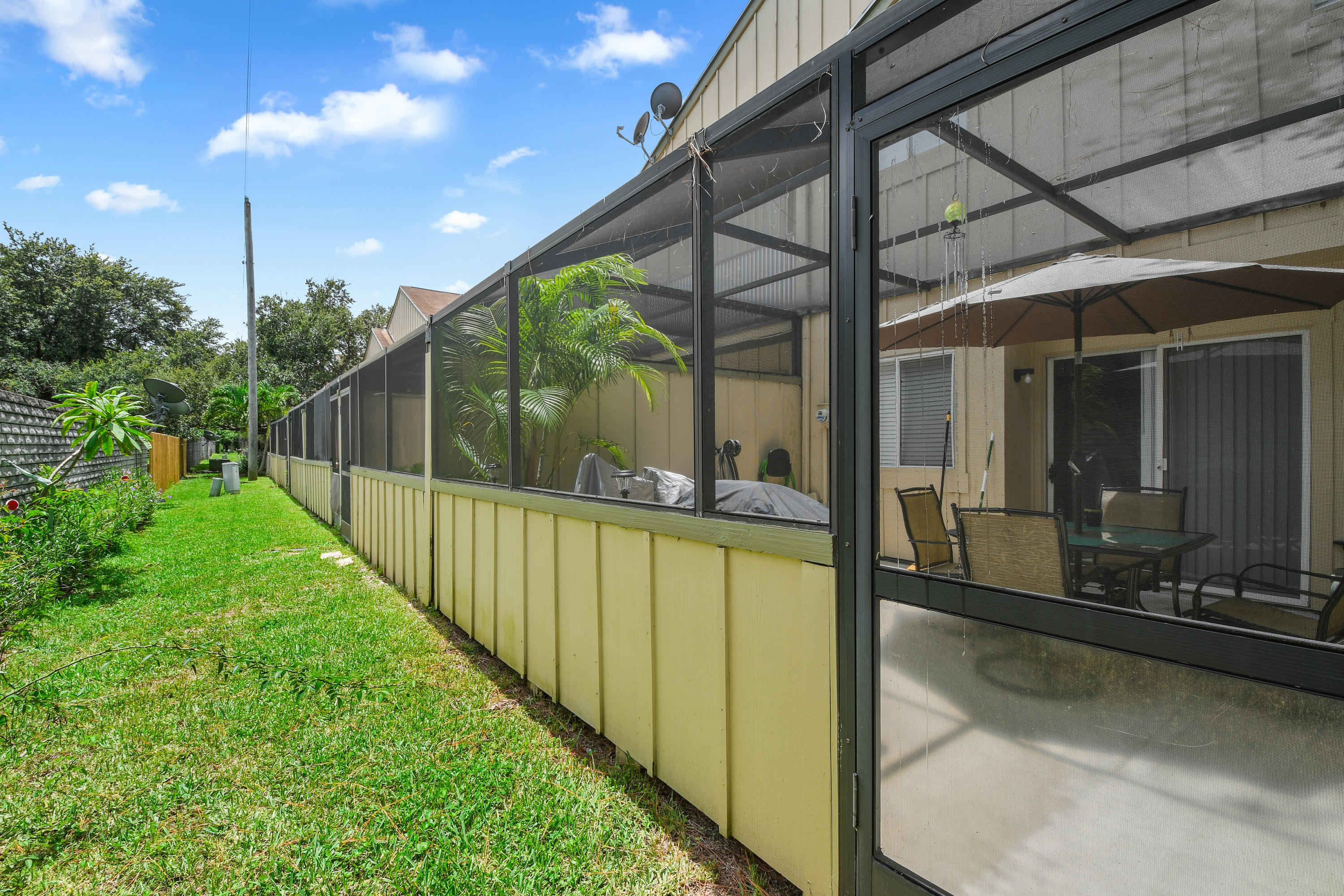 6174 Riverwalk Lane, Unit 1 Jupiter, FL 33458 - Photo 15 of 23 6174RiverwalkLane#1_14