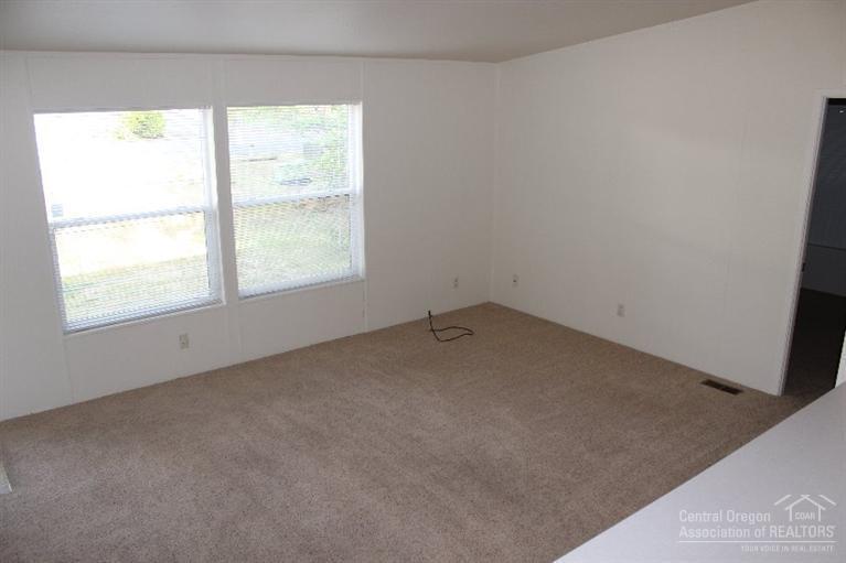 60919 Ridge Drive Bend, OR 97702 - Photo 7 of 10 Additional Photo
