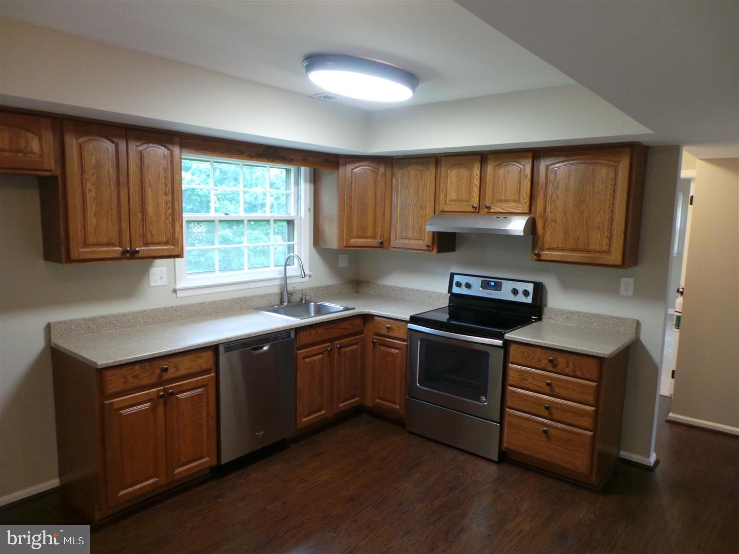 114 Abbey Road Voorhees, NJ 08043 - Photo 7 of 24 Gallery Image 7