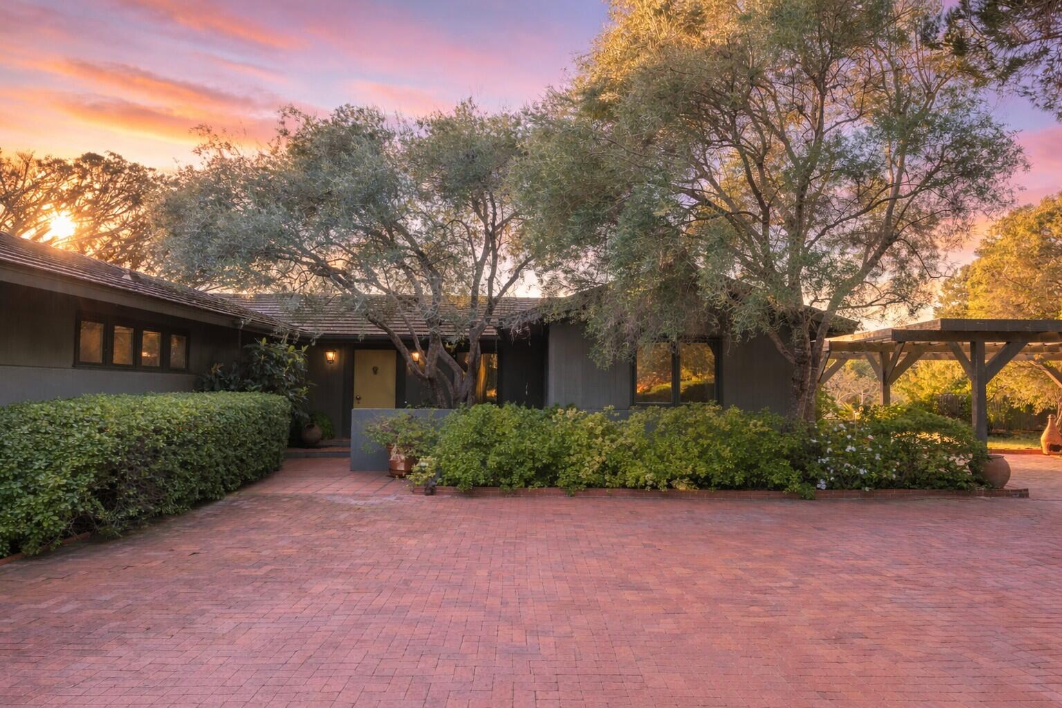 737 Sea Ranch Drive Santa Barbara, CA 93109 - Photo 13 of 40 Sea Ranch Beauty (12)