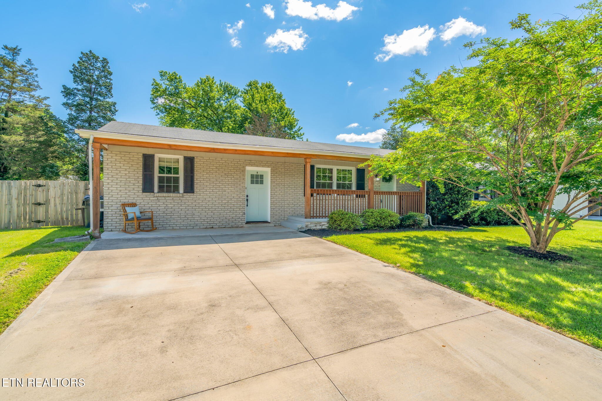 824 Noragate Road Knoxville, TN 37919 - Photo 1 of 29 a view of outdoor space yard and garage