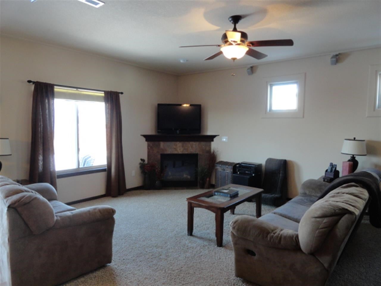 245 South Park Ridge Road North Liberty, IA 52317 - Photo 2 of 20 Gallery Image 2