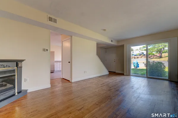 $199,500 | 4 Birch Lane, Unit K, East Haven, CT 06513