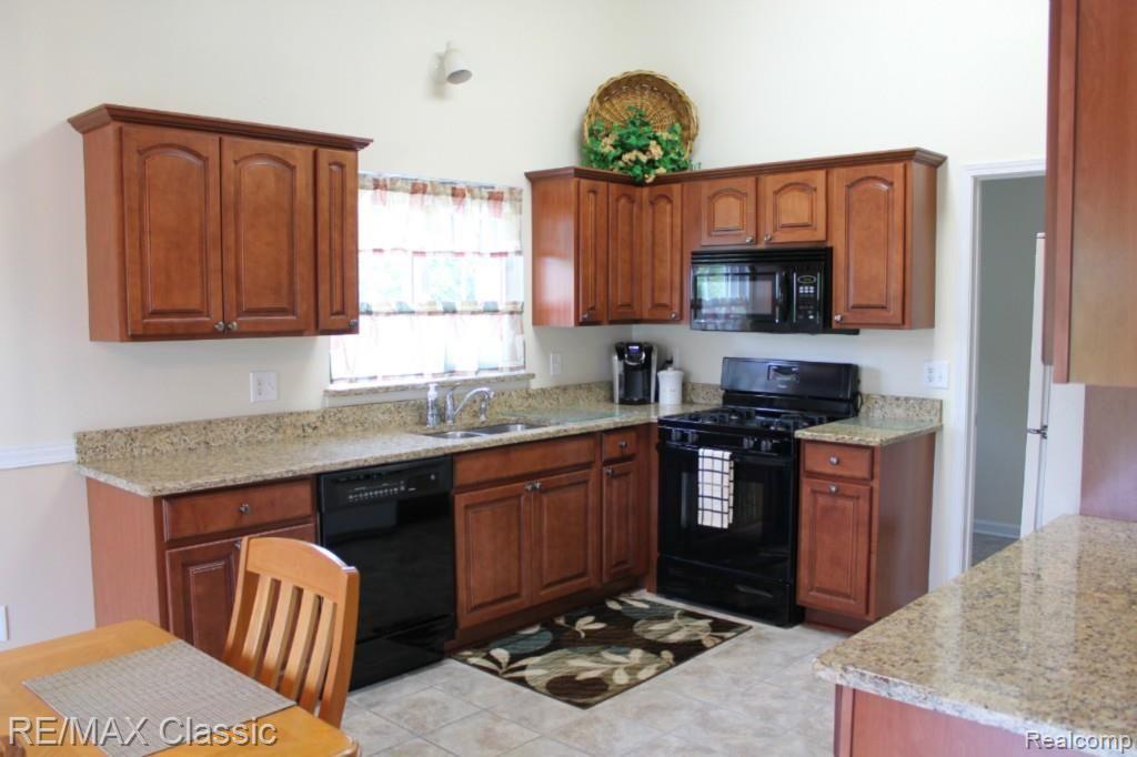 2783 Brookhaven Road Canton, MI 48188 - Photo 8 of 32 IMG_9399_30p.jpg