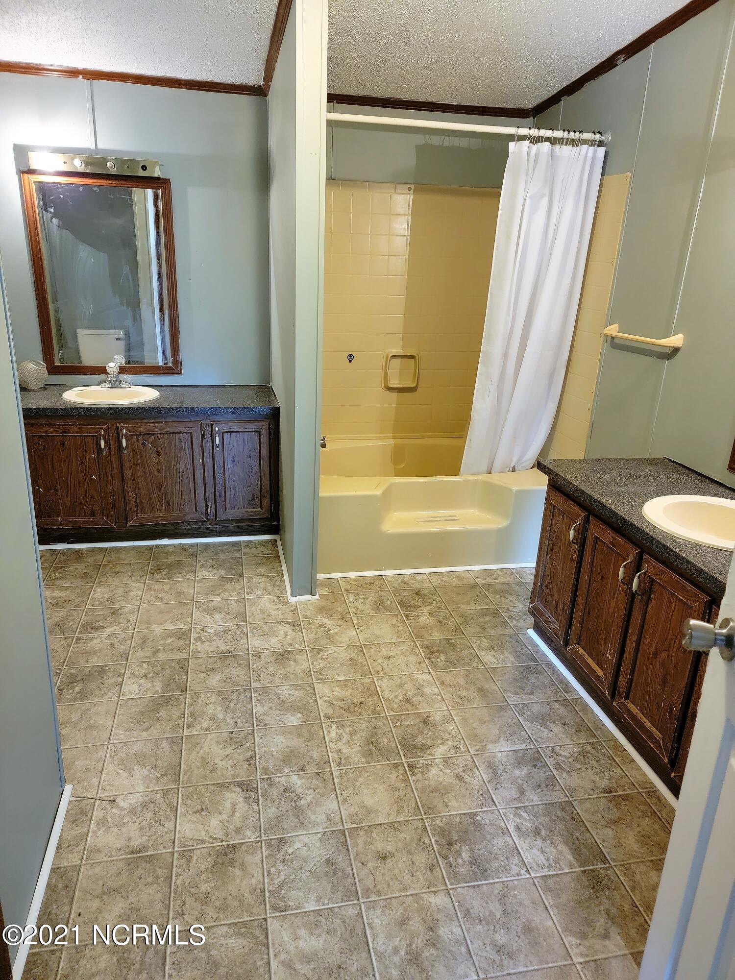 479 Koppers Road Aberdeen, NC 28315 - Photo 11 of 17 20211107_111732
