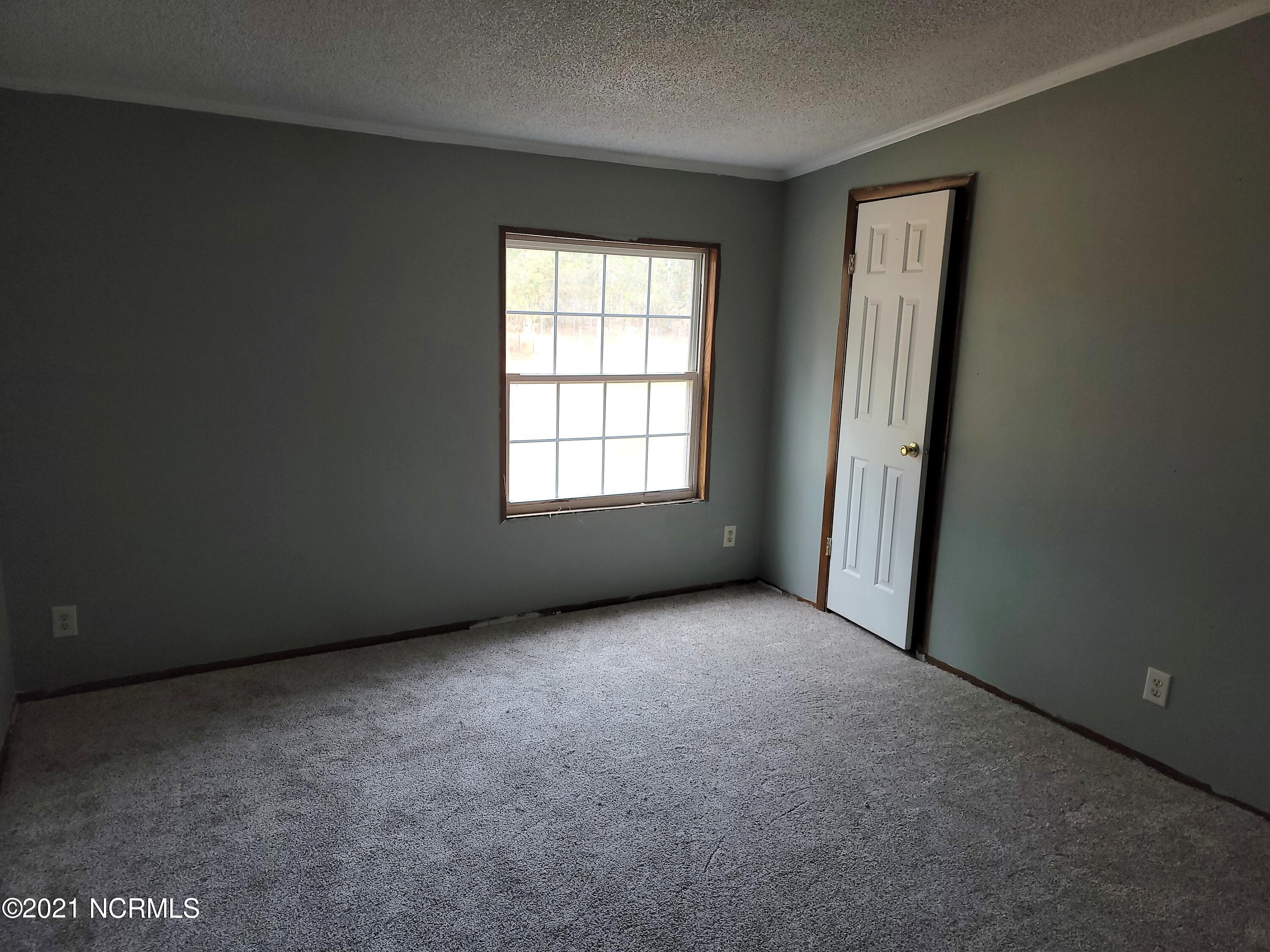 479 Koppers Road Aberdeen, NC 28315 - Photo 6 of 17 20211107_111541