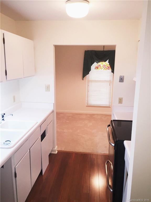 4948 Sardis Road Charlotte, NC 28270 - Photo 8 of 14
