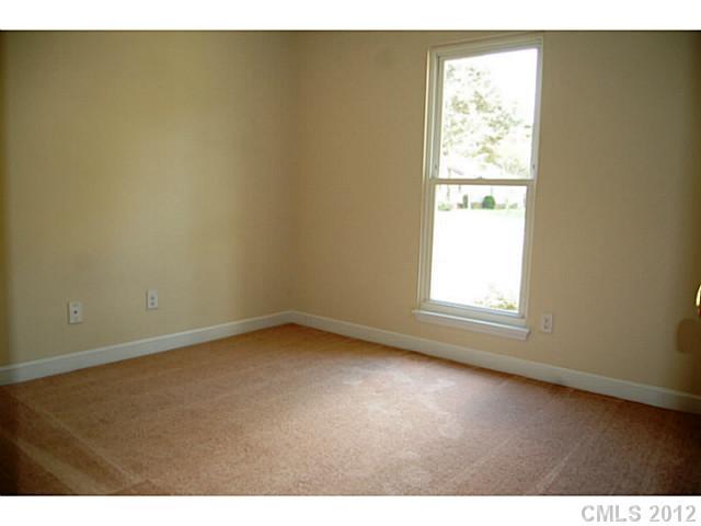 6020 Trysting Road Charlotte, NC 28227 - Photo 4 of 10 Gallery Image 4