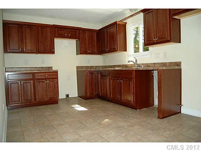 6020 Trysting Road Charlotte, NC 28227 - Photo 5 of 10 Gallery Image 5
