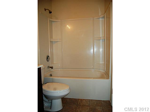 6020 Trysting Road Charlotte, NC 28227 - Photo 8 of 10 Gallery Image 8