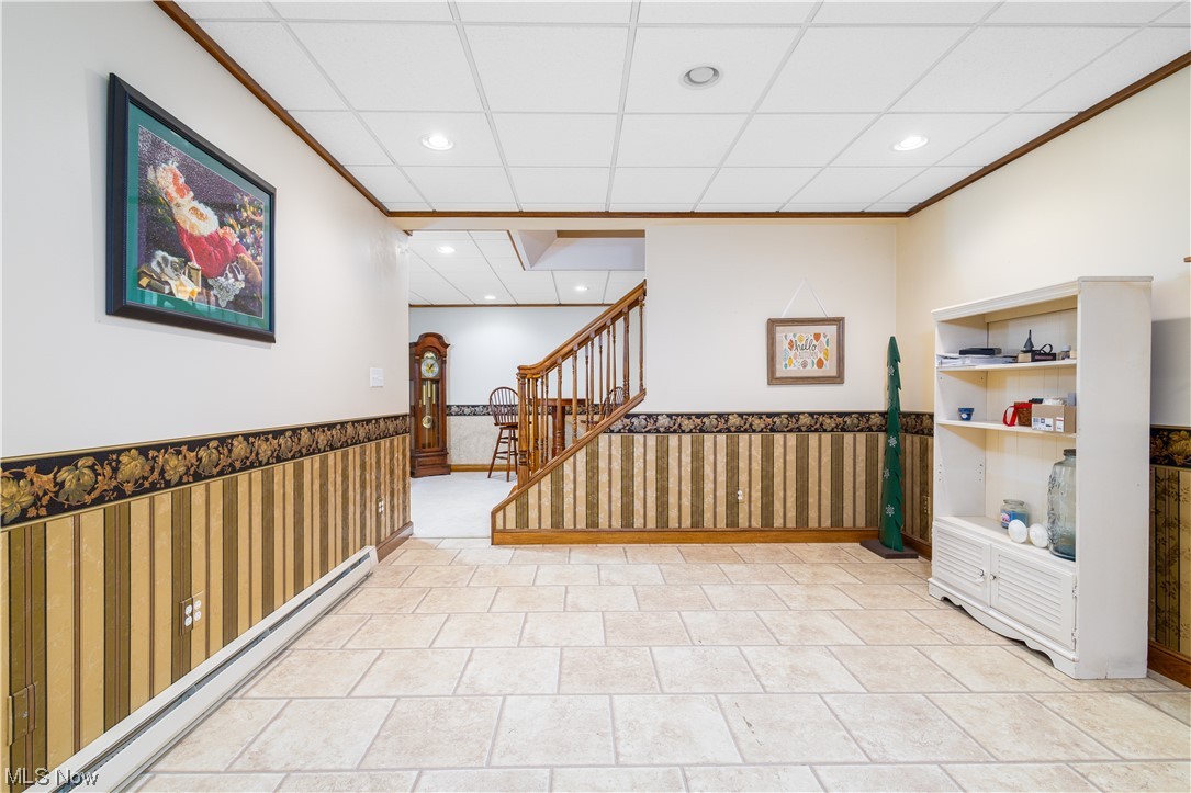 153 Patterson Road Weirton, WV 26062 - Photo 37 of 42 Flex space with crown molding