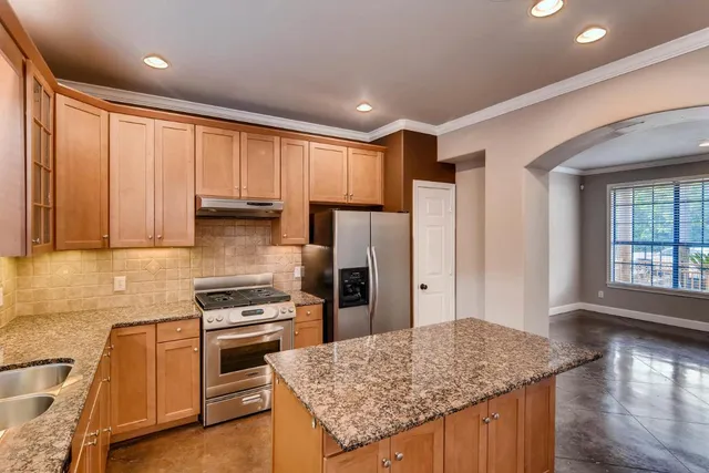 $4,150 | 906 Juniper Street, Austin, TX 78702