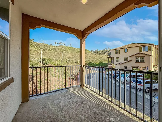 $699,999 | 26711 Lexington Lane, Saugus, CA 91350