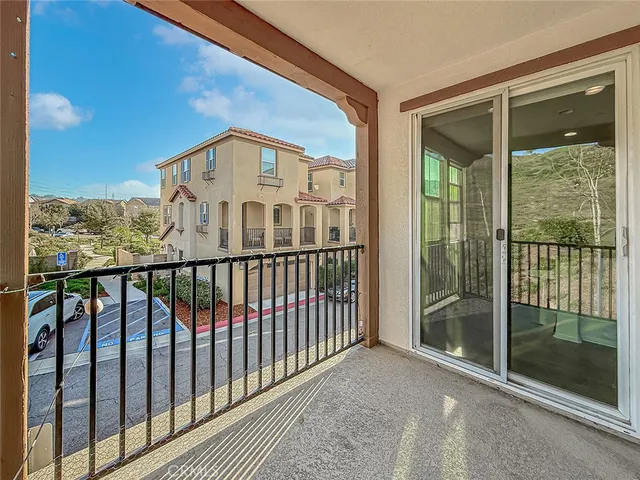 $699,999 | 26711 Lexington Lane, Saugus, CA 91350