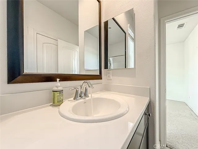 $699,999 | 26711 Lexington Lane, Saugus, CA 91350