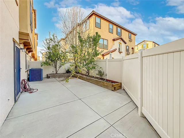 $699,999 | 26711 Lexington Lane, Saugus, CA 91350