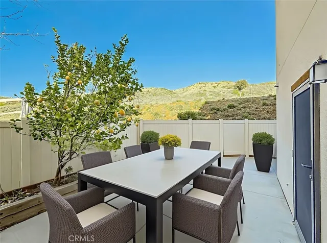 $699,999 | 26711 Lexington Lane, Saugus, CA 91350