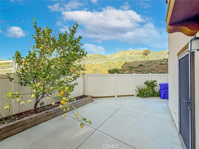 $699,999 | 26711 Lexington Lane, Saugus, CA 91350