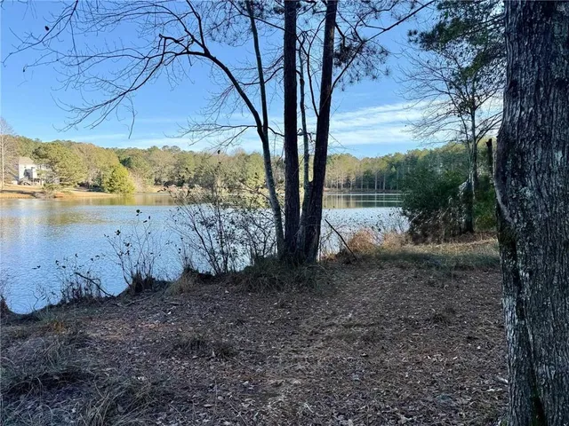 a view of a yard with mountain view