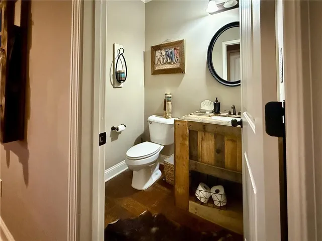 $990,000 | 37 Farmstead Way, Senoia, GA 30276