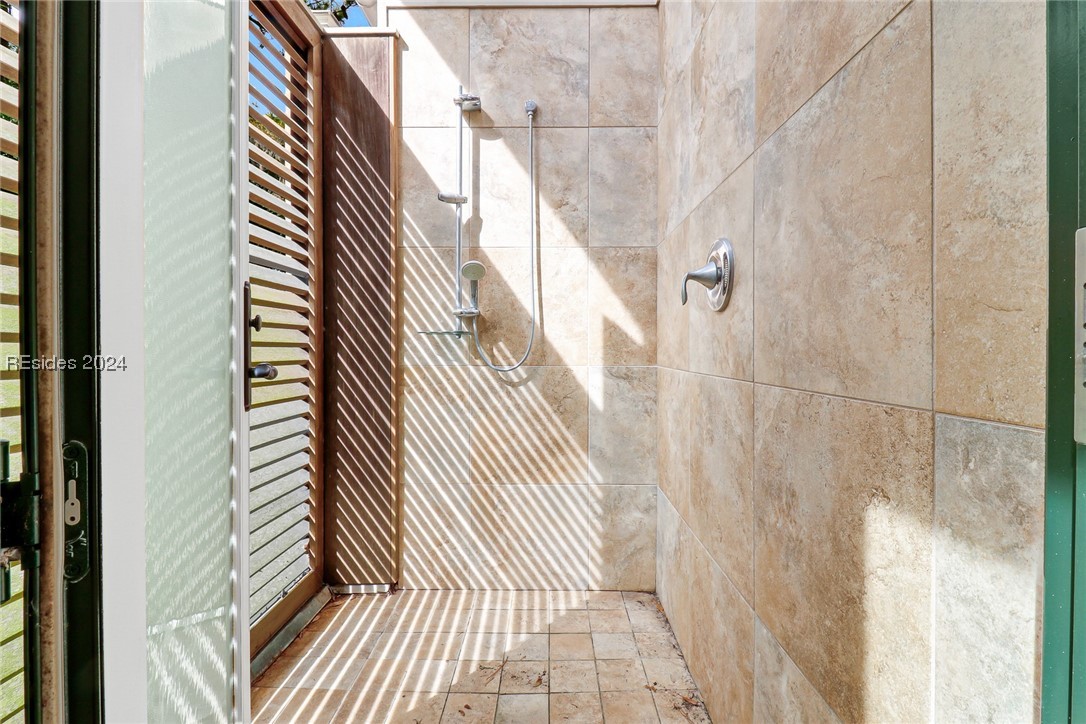 11 North Calibogue Cay Road Hilton Head Island, SC 29928 - Photo 31 of 81