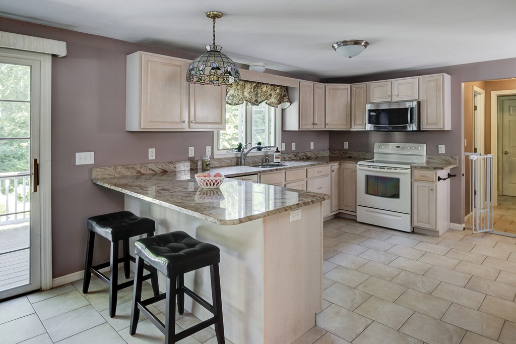 17 Liberty Road Medway, MA 02053 - Photo 15 of 30 Gallery Image 15