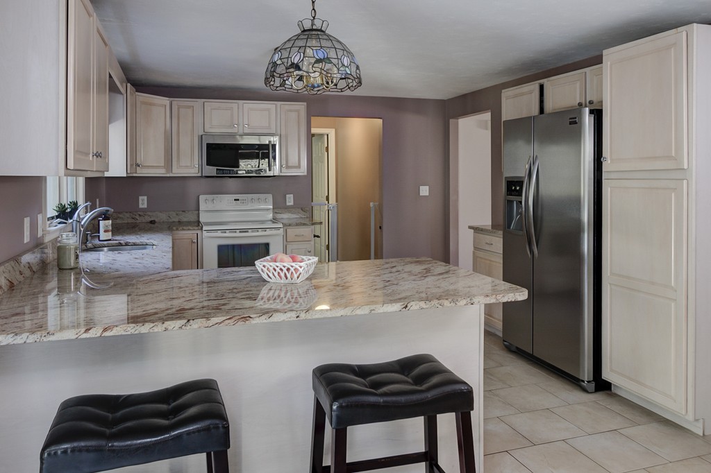 17 Liberty Road Medway, MA 02053 - Photo 16 of 30 Gallery Image 16