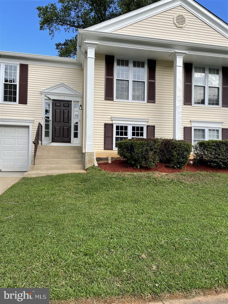 5932 Powell's Landing Road Burke, VA 22015 - Photo 1 of 39 Gallery Image 1