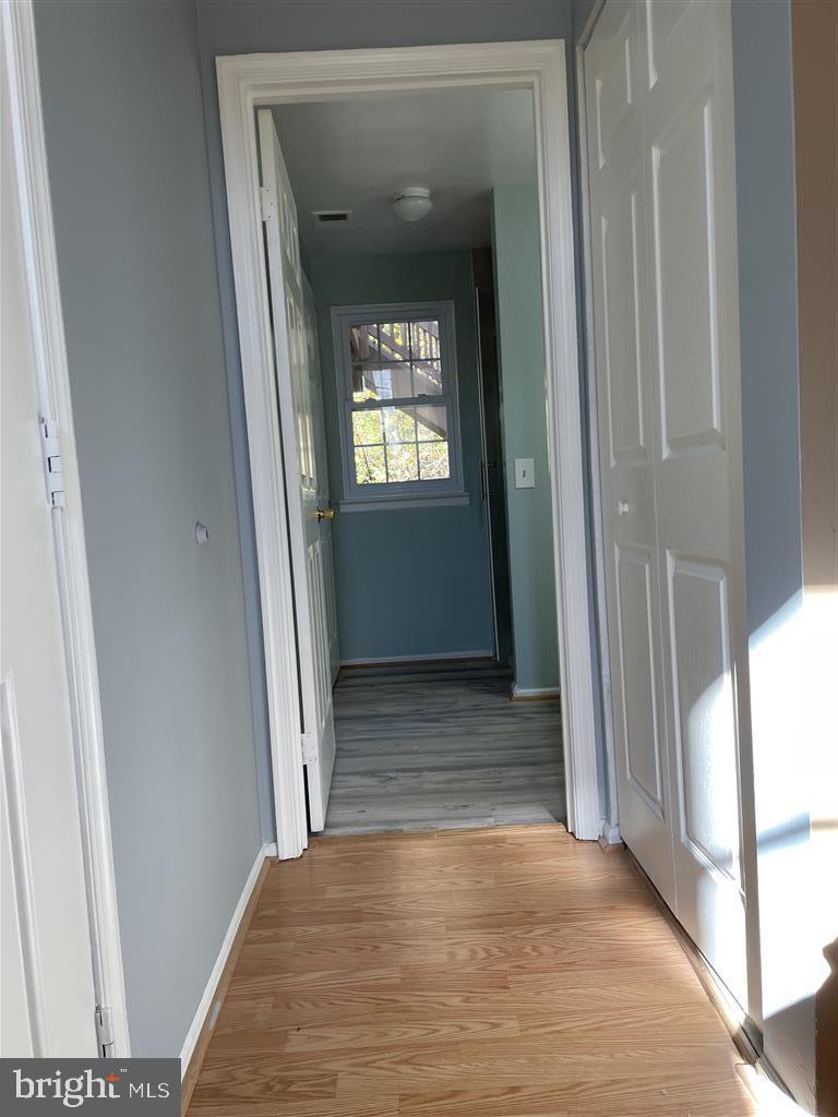 5932 Powell's Landing Road Burke, VA 22015 - Photo 3 of 39 Gallery Image 3