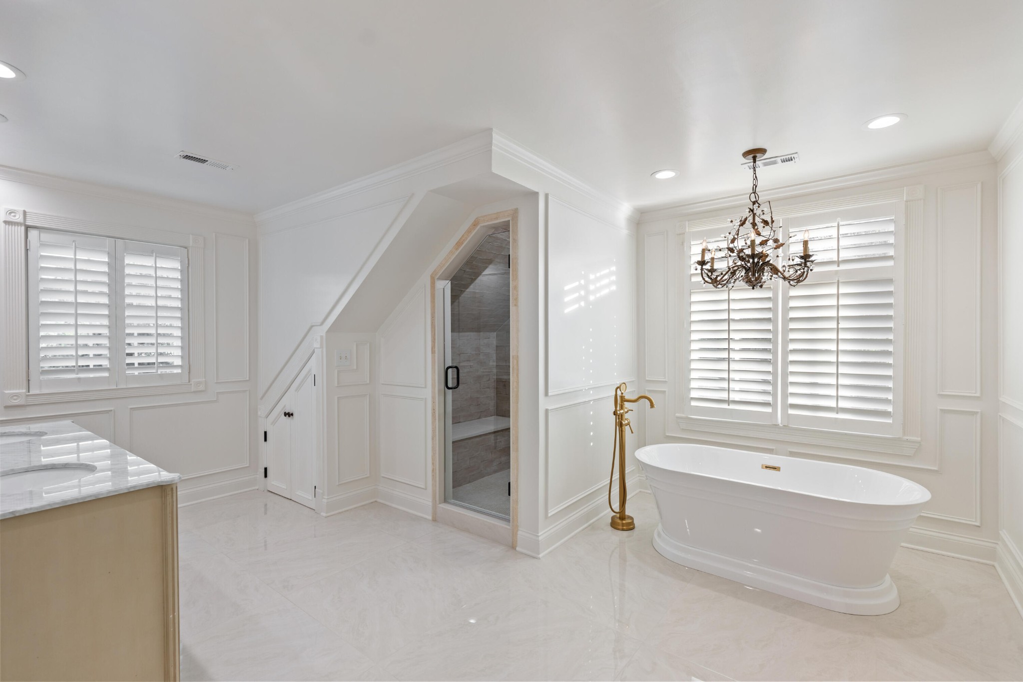 8421 Pedigo Road Powell, TN 37849 - Photo 26 of 57 a spacious bathroom with a tub sink and mirror