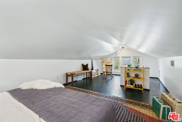 $1,200,000 | 1581 Curran Street, Los Angeles, CA 90026