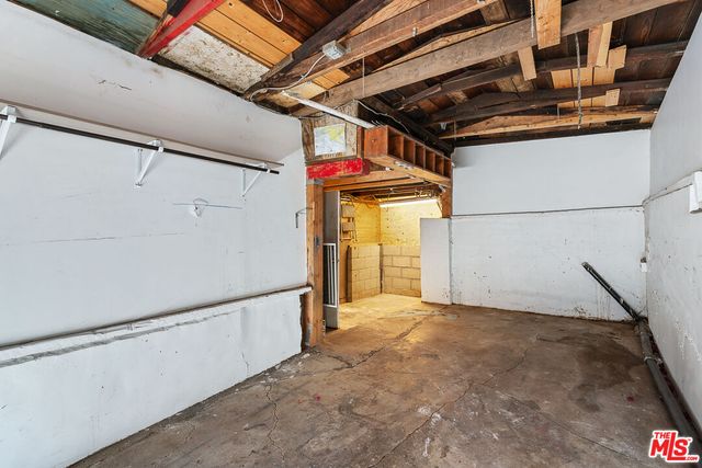 $1,200,000 | 1581 Curran Street, Los Angeles, CA 90026