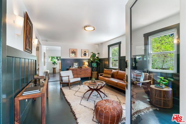 $1,200,000 | 1581 Curran Street, Los Angeles, CA 90026