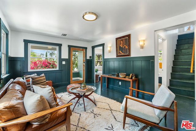 $1,200,000 | 1581 Curran Street, Los Angeles, CA 90026