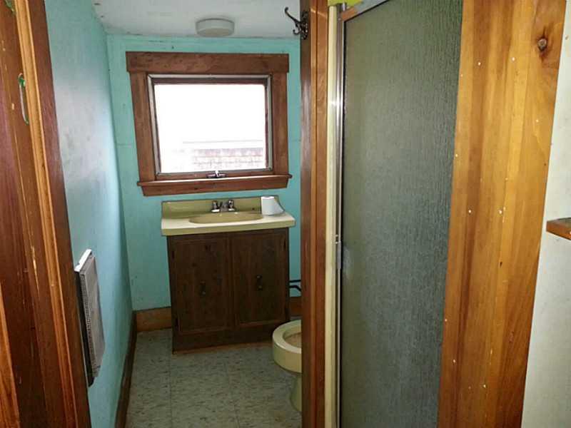 76 Andover Road Rumford, ME 04276 - Photo 27 of 35 Bathroom. 2nd floor bath