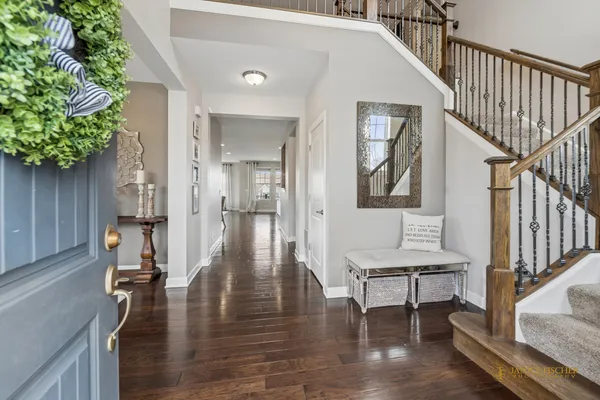 $1,095,000 | 23752 Sanctuary Club Drive, Kildeer, IL 60047