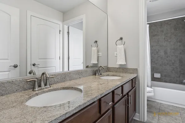 $1,095,000 | 23752 Sanctuary Club Drive, Kildeer, IL 60047