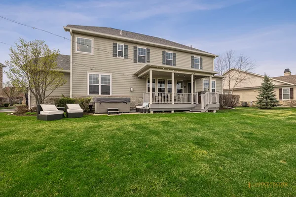 $1,095,000 | 23752 Sanctuary Club Drive, Kildeer, IL 60047