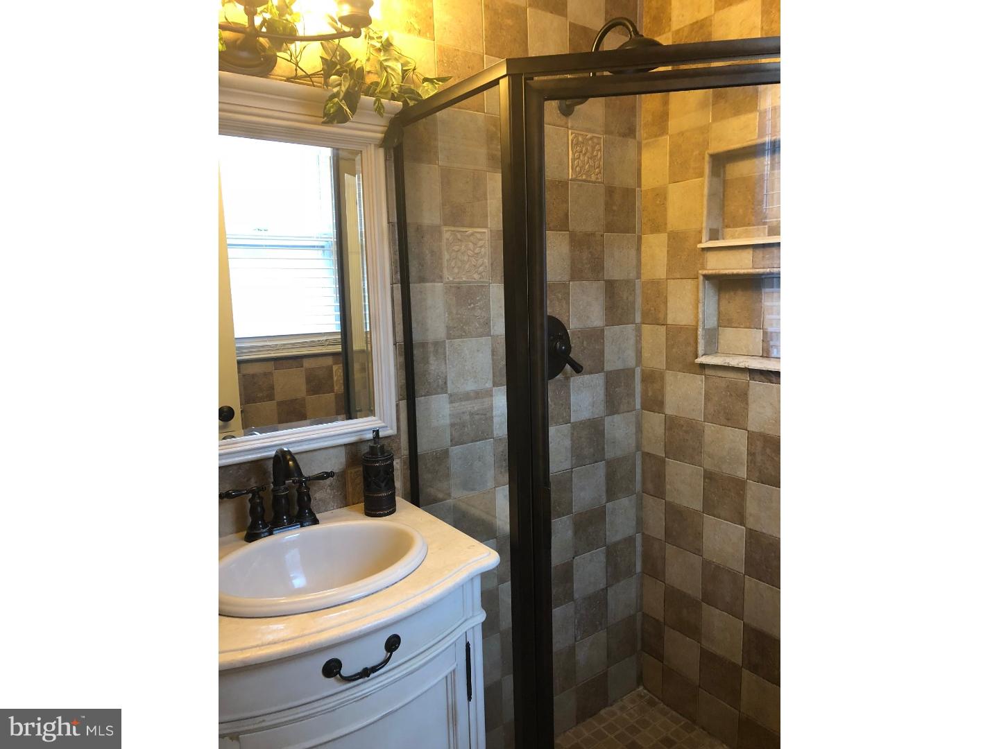 648 Renz Street Philadelphia, PA 19128 - Photo 12 of 25 Gallery Image 12