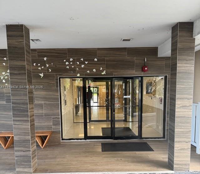 4164 Inverrary Drive, Unit 913 Lauderhill, FL 33319 - Photo 4 of 25 a view of entryway