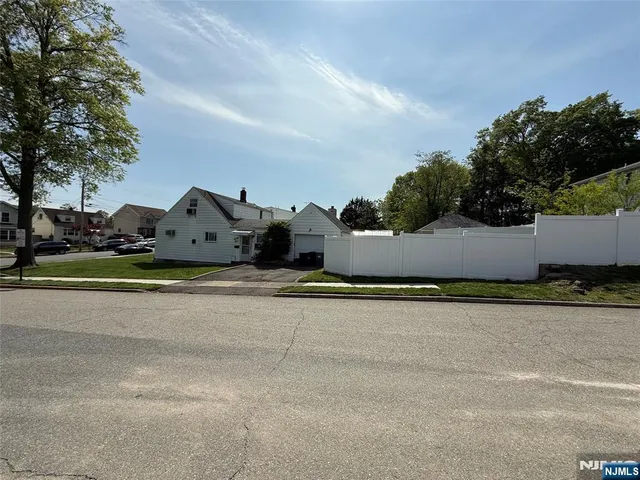 $539,000 | 65 Hamilton Avenue, Elmwood Park, NJ 07407