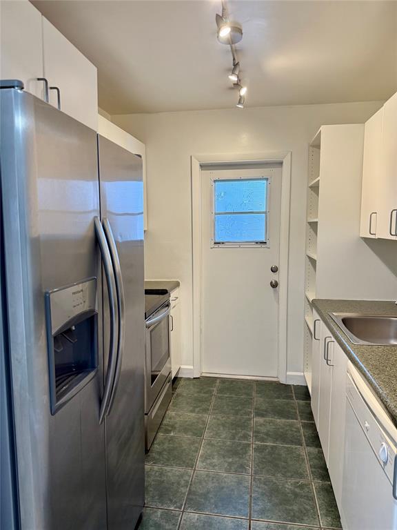 3061 Northeast 49th Street, Unit 7 Fort Lauderdale, FL 33308 - Photo 6 of 10